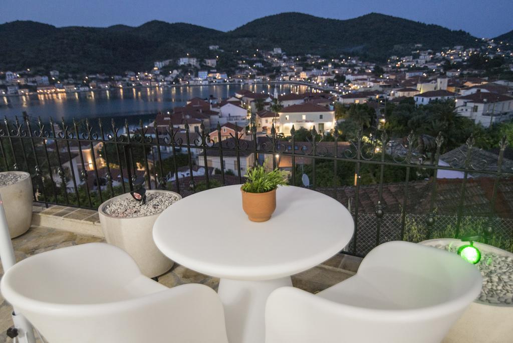 Bay View House Villa Vathy  Buitenkant foto