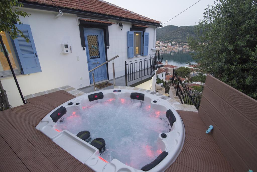 Bay View House Villa Vathy  Buitenkant foto